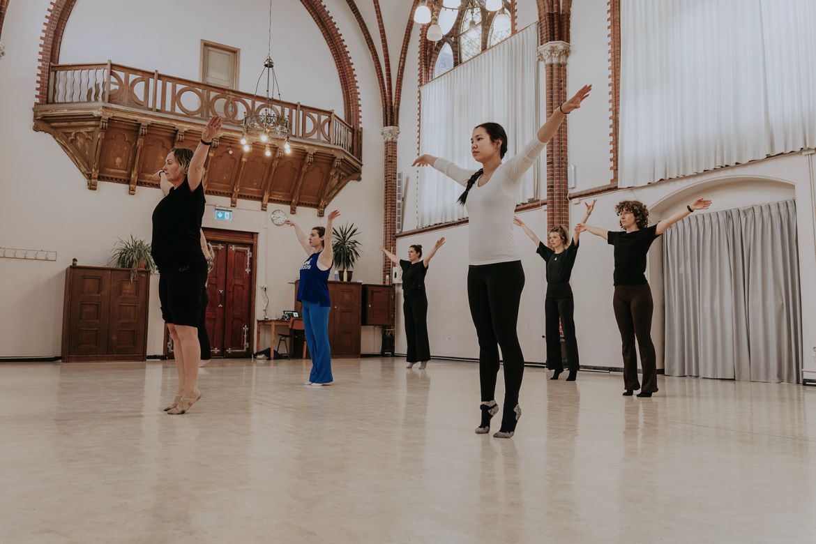 Modern Dance Classes