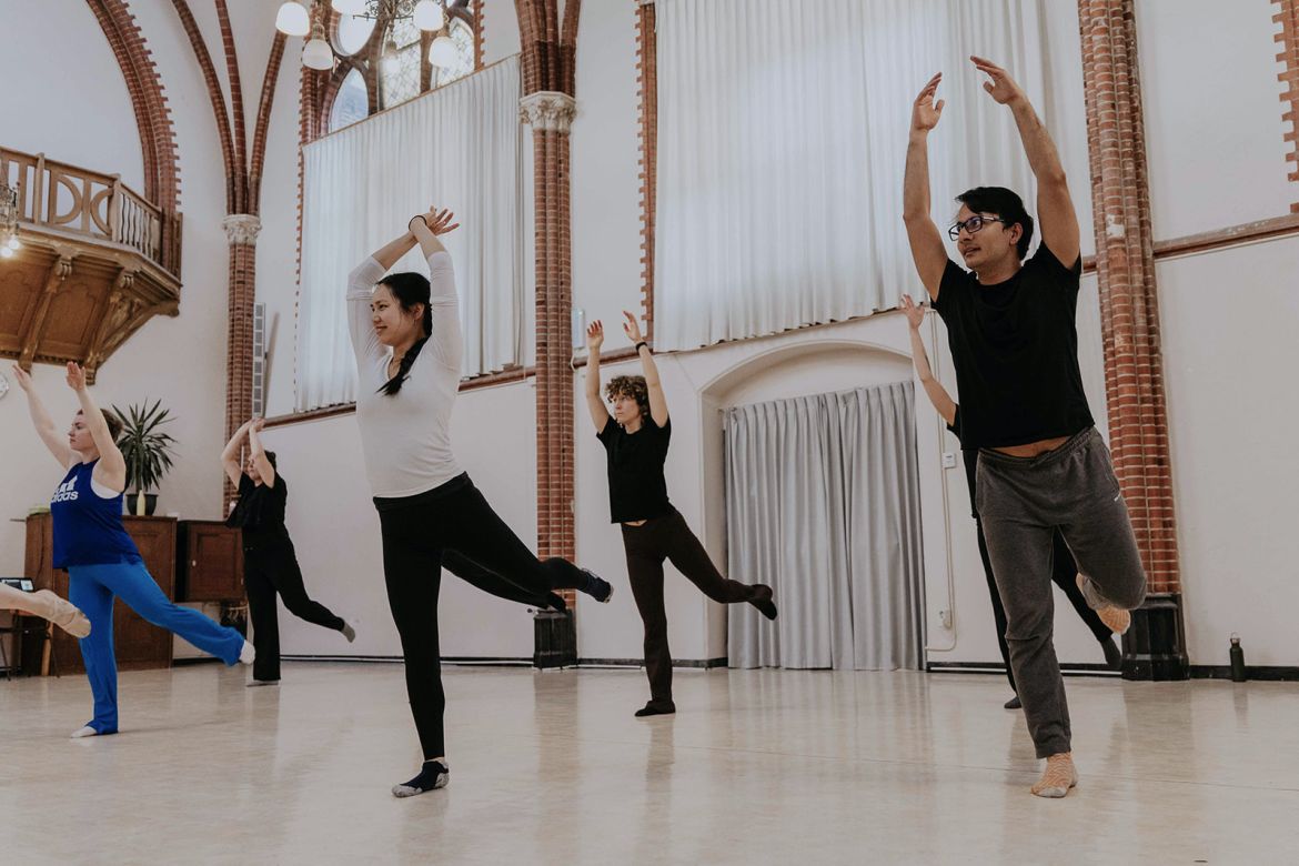 Modern Dance Classes