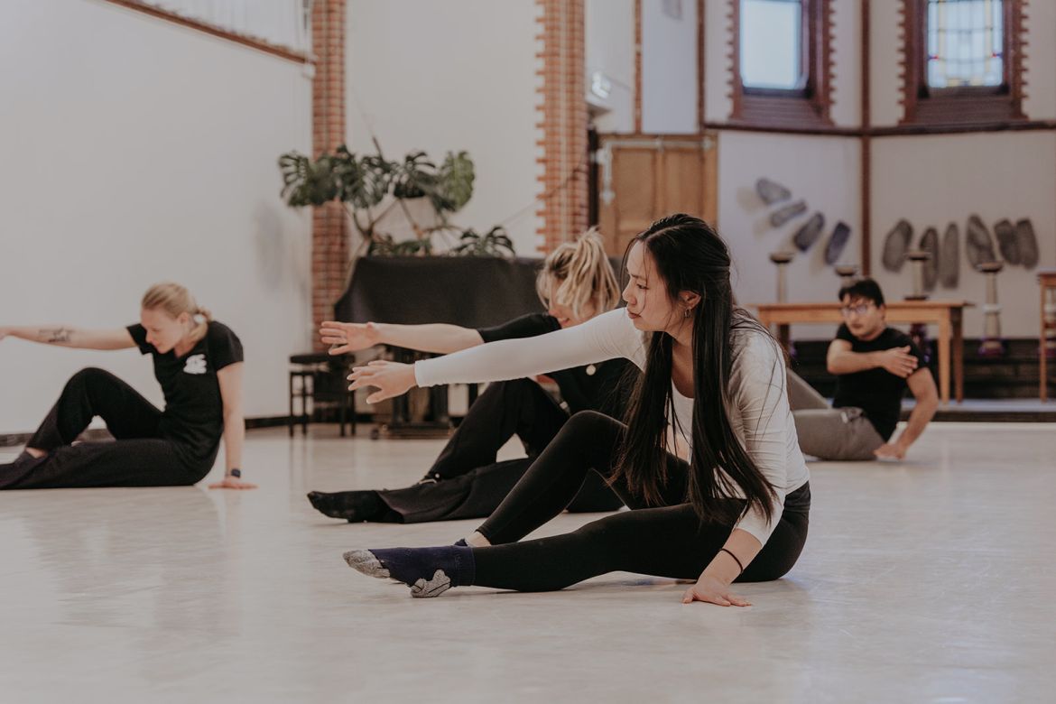Modern Dance Classes